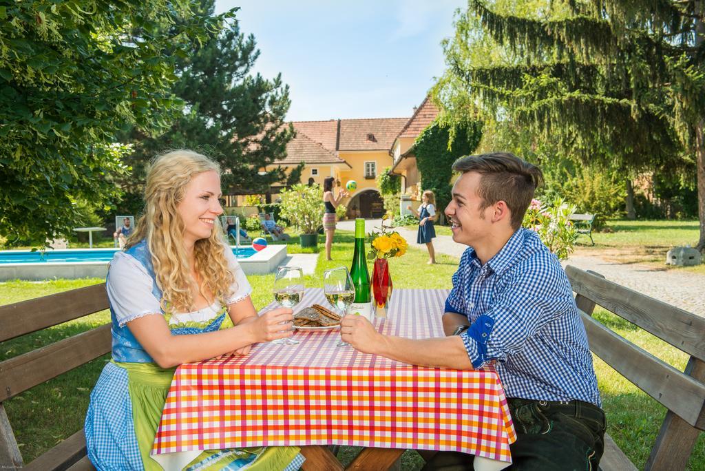 Апартаменти Winzerhof Familie Bogner Rohrendorf bei Krems Екстер'єр фото
